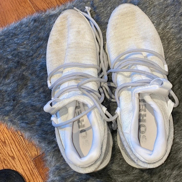 Sorel white  womens sneakers Sz 9 - Picture 2 of 13